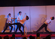 Quatuor Stomp: Hoop Diving (©Foto: Martin Schmitz)